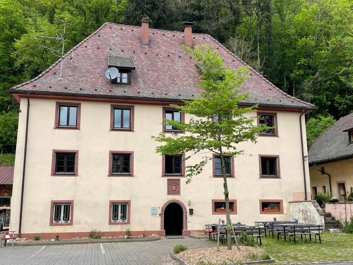 Bed & Breakfast Muellers Klostermuehle Münstertal Exteriör bild